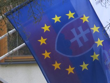 SDEÚ: Členský štát musí overiť, či je pre maloletú osobu v štáte návratu zabezpečené primerané prijatie
