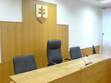 Za mesiac apríl 2022 priznal Ústavný súd SR sťažovateľom finančné zadosťučinenie v celkovej sume 85 800 EUR