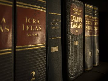 Plénum Ústavného súdu SR zjednotilo právny názor vo veci prípustnosti ústavnej sťažnosti proti uzneseniu súdu prvej inštancie
