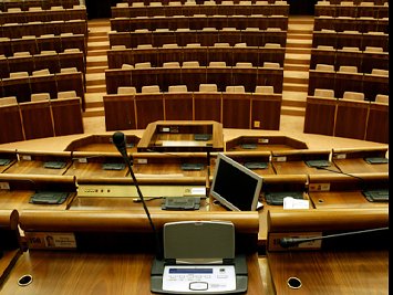 Právo (princíp) na slobodnú súťaž politických síl ako základ demokratického zriadenia