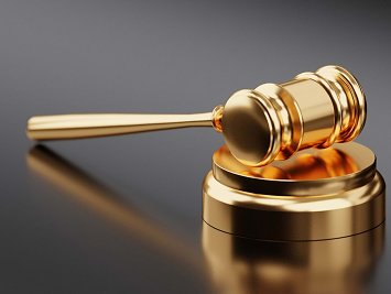 LEGISLATÍVA: Časť zákona o politických stranách a politických hnutiach nie je v súlade s Ústavou SR