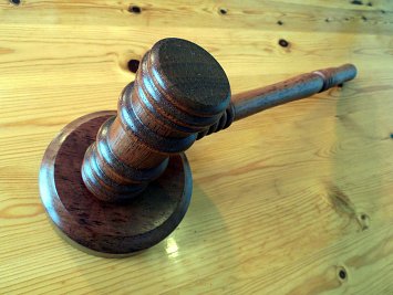 JUDIKATÚRA: Platnosť zmluvy ako právna otázka v konaní o dovolaní