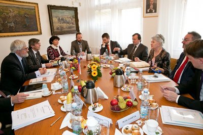 Najvy&scaron;&scaron;&iacute; s&uacute;d ČR nav&scaron;t&iacute;vila predsedn&iacute;čka Najvy&scaron;&scaron;ieho s&uacute;du SR