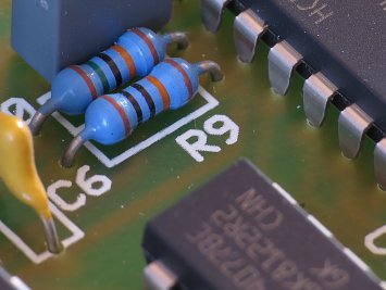 Advokáti, exekútori, notári a elektronické doručovanie