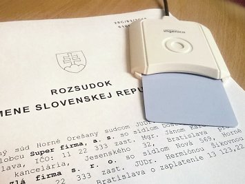 K účinkom doručenia úradnej písomnosti advokátovi do jeho súkromnej elektronickej schránky