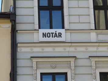 12 voľných notárskych miest