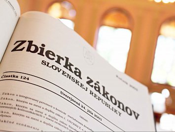 Z PERA ADVOKÁTA: Priznaním zmluvných úrokov popri úrokoch z omeškania sa obchádza ďalšie zákonné pravidlo