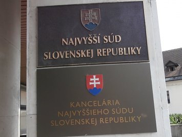 Podmienky prípustnosti dovolania podľa § 421 ods. 1 CSP; otázka „zásadného právneho významu“